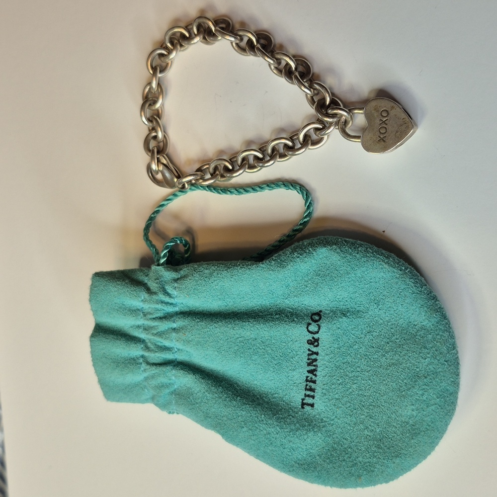 Tiffany & Co Retired Heart Padlock XoXo Charm 7.25 Inch Bracelet